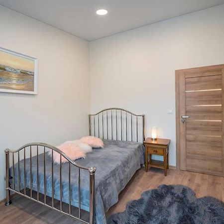 Homely Kreves Apartment By Polo Apartments Каунас Экстерьер фото