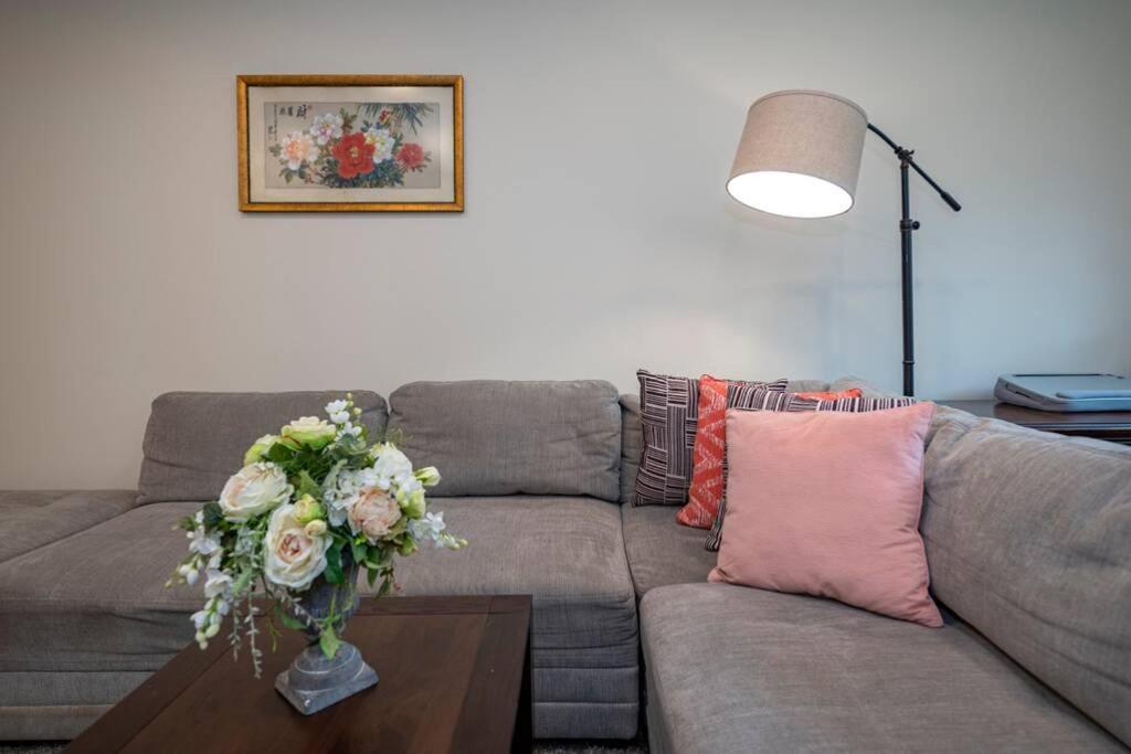 Homely Kreves Apartment By Polo Apartments Каунас Экстерьер фото