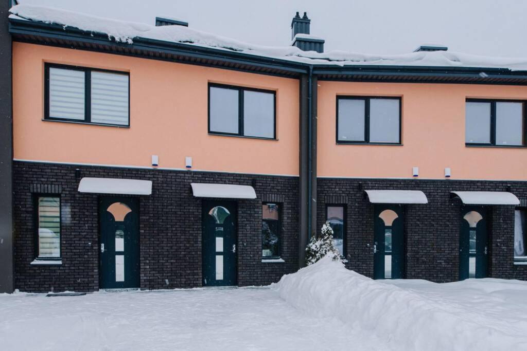 Homely Kreves Apartment By Polo Apartments Каунас Экстерьер фото